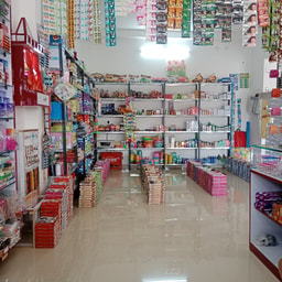 Shree Ji Cosmetics Gift Place