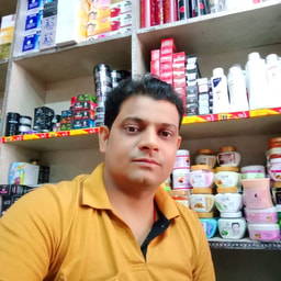 Yours Cosmetic Store Hissar