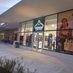 Penha Duty Free At The Grove