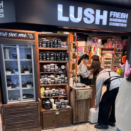 LUSH EQUiA Ikebukuro