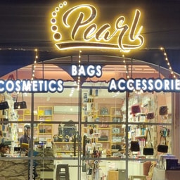 Pearl Cosmetics Bags and Accessories