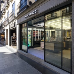 MAC Cosmetics