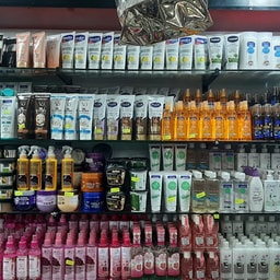 Chiraz des produits cosmétiques