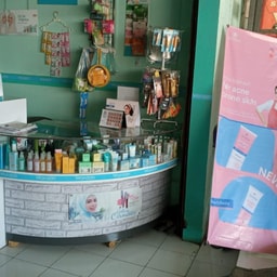Gallery Cosmetics & Gallery Fashion