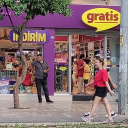 Gratis