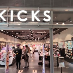 KICKS