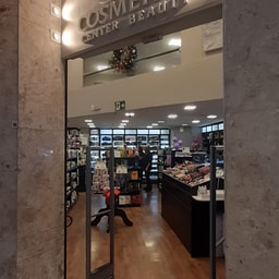 Cosmetic Center Beauty
