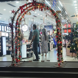 MAKMiD BEAUTY STORE