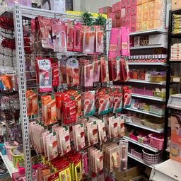 Ton Rak Shop