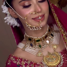 Blush nd Glow makeup studio (Lahore branch)